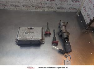 O194273 Gebruikte kontaktslot + computer Audi TT