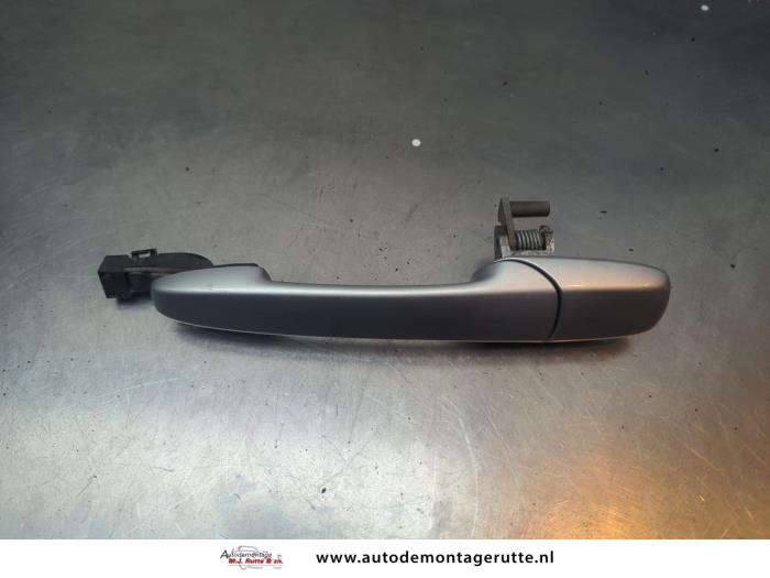 Gebruikte Deurgreep 4Deurs links-voor Mazda 2. O194297