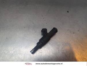 O194307 Gebruikte injector (benzine injectie) Audi TT
