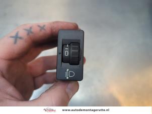 O194374 Gebruikte schakelaar koplamp ihv Citroen C4