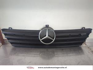 O194419 Gebruikte grille Mercedes Sprinter