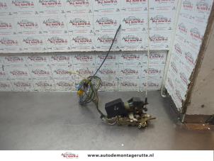 O194427 Gebruikte slotmechaniek portier 2deurs links Mercedes Sprinter