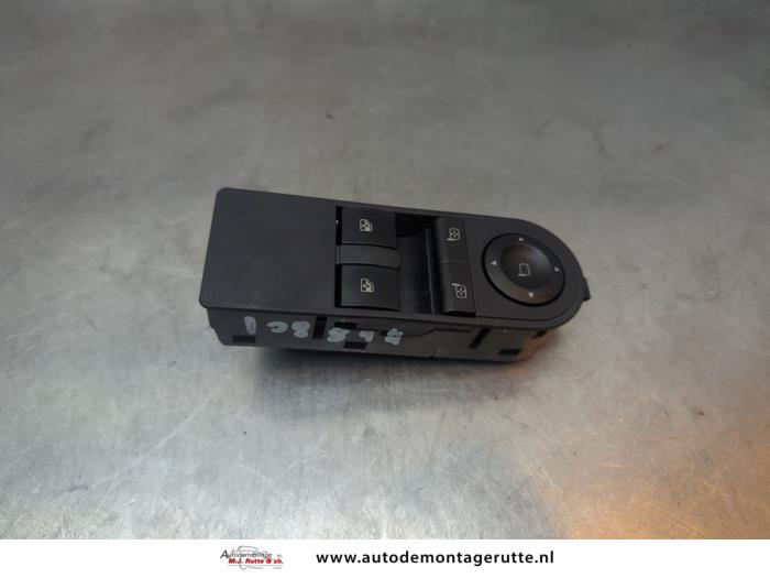 Gebruikte Combischakelaar ramen Opel Corsa O194453