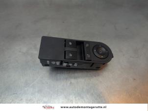 O194453 Gebruikte combischakelaar ramen Opel Corsa
