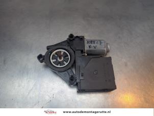 O194462 Gebruikte motor electrisch raam Volkswagen Golf