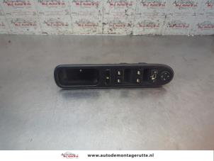 O194466 Gebruikte combischakelaar ramen Peugeot 307