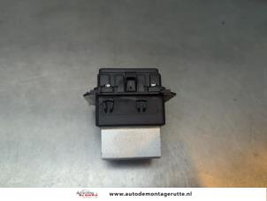 O194500 Gebruikte kachel weerstand Renault Clio