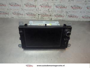 O194505 Gebruikte display multi media regelunit Renault Clio