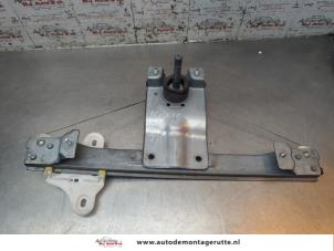 O194519 Gebruikte raammechaniek 4deurs rechts-achter Renault Clio