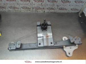 O194531 Gebruikte raammechaniek 4deurs links-achter Renault Clio