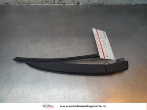 O194537 Gebruikte ruitenwisserarm achter Renault Clio