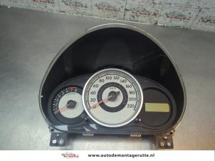 O194583 Gebruikte tellerklok Mazda 2.