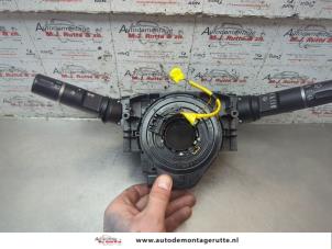 O194586 Gebruikte schakelaar stuurkolom (licht) Mazda 2.