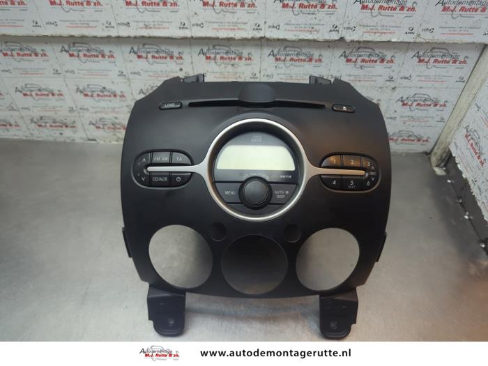 Gebruikte Radio Mazda 2. O194589