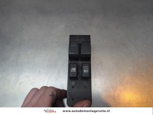 O194596 Gebruikte combischakelaar ramen Suzuki Splash