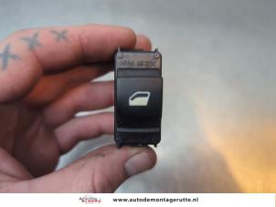 O194631 Gebruikte ruit schakelaar elektrisch Citroen C4