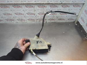 O194647 Gebruikte slotmechaniek portier 4deurs links-achter Citroen C4