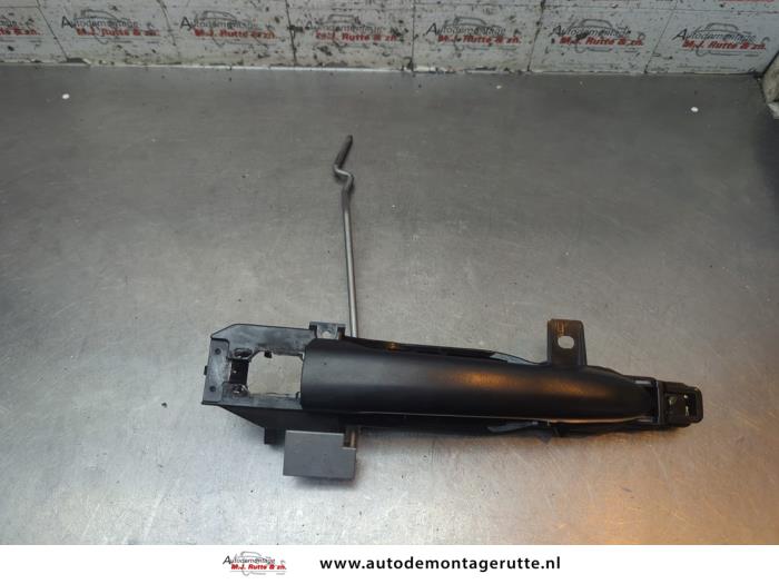 Gebruikte Deurgreep 4Deurs links-voor Mazda 2. O194654