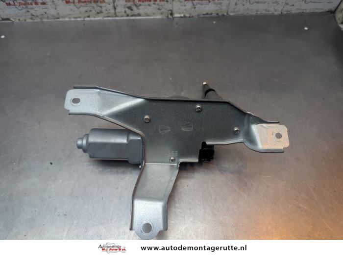Gebruikte Motor Ruitenwisser achter Mazda 2. O194655
