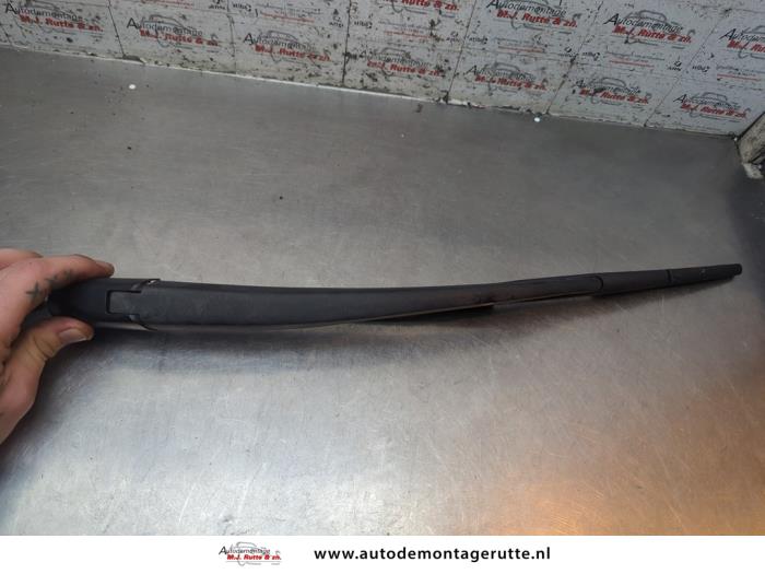 Gebruikte Ruitenwisserarm achter Mazda 2. O194660