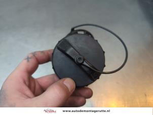 O194668 Gebruikte tankdop Mazda 2.