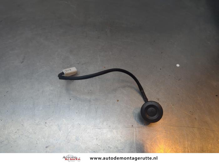 Gebruikte Schakelaar achterklep Mazda 2. O194669