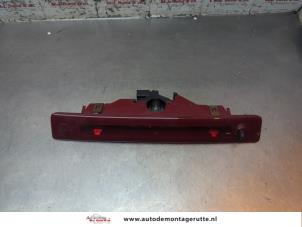 O194681 Gebruikte remlicht extra midden Renault Twingo
