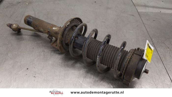 Gebruikte Voorpoot links Volkswagen Polo O194727