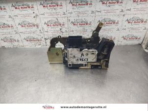 O194732 Gebruikte slotmechaniek achterdeur bus-bestel Ford Transit