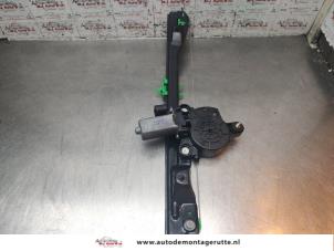 O194738 Gebruikte ruitmechaniek 4deurs rechts-voor Fiat Punto