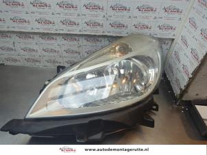 O194747 Gebruikte koplamp links Renault Clio