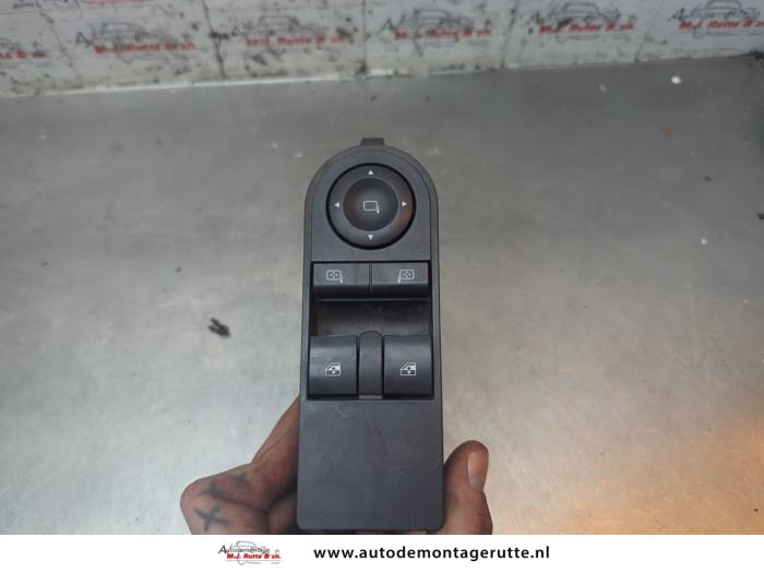Gebruikte Schakelblok ruiten Opel Zafira O194761