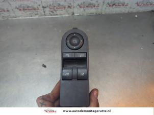 O194761 Gebruikte schakelblok ruiten Opel Zafira