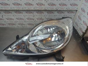 O194794 Gebruikte linker koplamp Peugeot 107