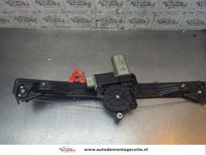 O194833 Gebruikte ruitmechaniek 4deurs links-voor Fiat Bravo