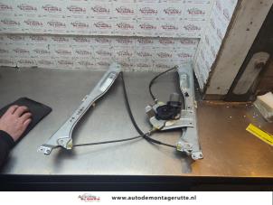 O194853 Gebruikte ruitmechaniek 4deurs rechts-voor Renault Clio