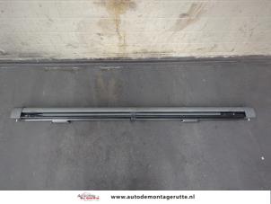 O194893 Gebruikte hondenrek Landrover Range Rover