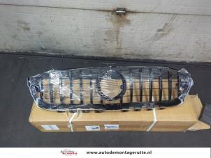 O194896 Nieuwe grille Mercedes C-Klasse