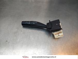 O194952 Gebruikte pinker schakelaar Subaru Outback
