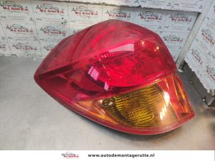 O194953 Gebruikte achterlicht links Subaru Outback