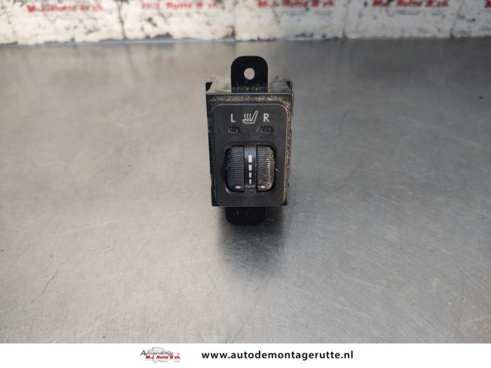Gebruikte Schakelaar Stoelverwarming Subaru Outback O194959