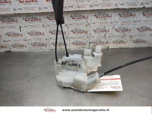 O194973 Gebruikte portierslot mechaniek 4deurs rechts-achter Subaru Outback