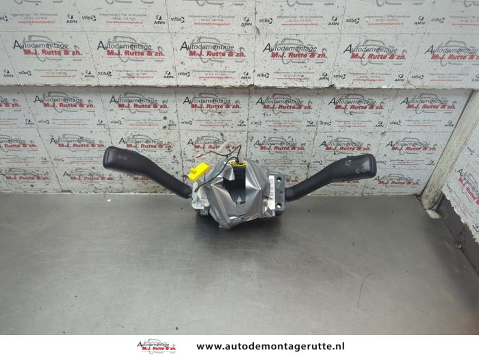 Gebruikte Combischakelaar Stuurkolom Volkswagen Golf O194984