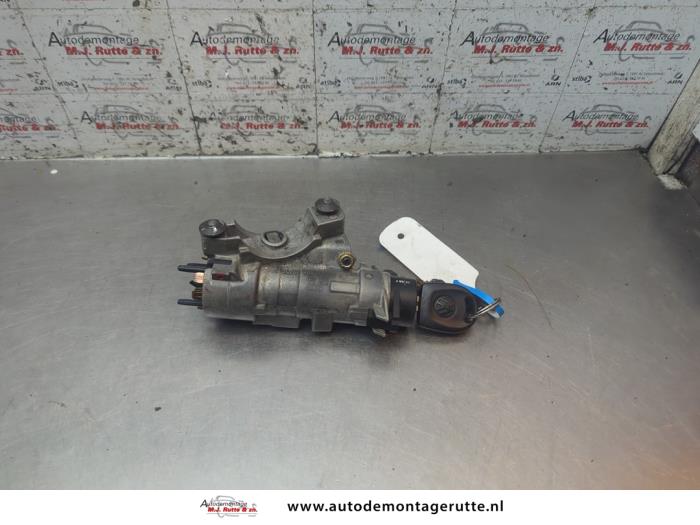 Gebruikte Kontaktslot+Sleutel Volkswagen Golf O194994