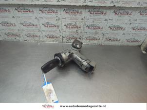 O195004 Gebruikte sleutel+contactslot Ford Fiesta