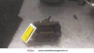 O195021 Gebruikte remklauw (tang) rechts-voor Renault Scenic