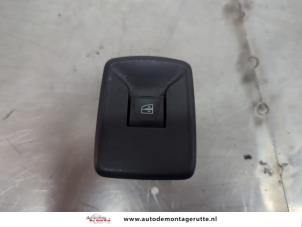 O195081 Gebruikte ruit schakelaar elektrisch Mercedes Citan
