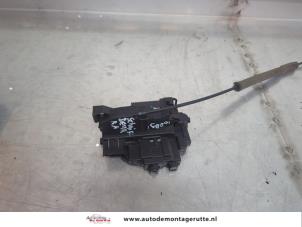 O195084 Gebruikte schuifdeur slotmechaniek rechts Mercedes Citan