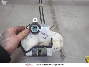 O195105 Gebruikte slotmechaniek portier 4deurs links-achter Honda Civic