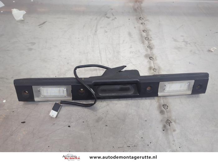 Gebruikte Schakelaar achterklep Landrover Range Rover O195097